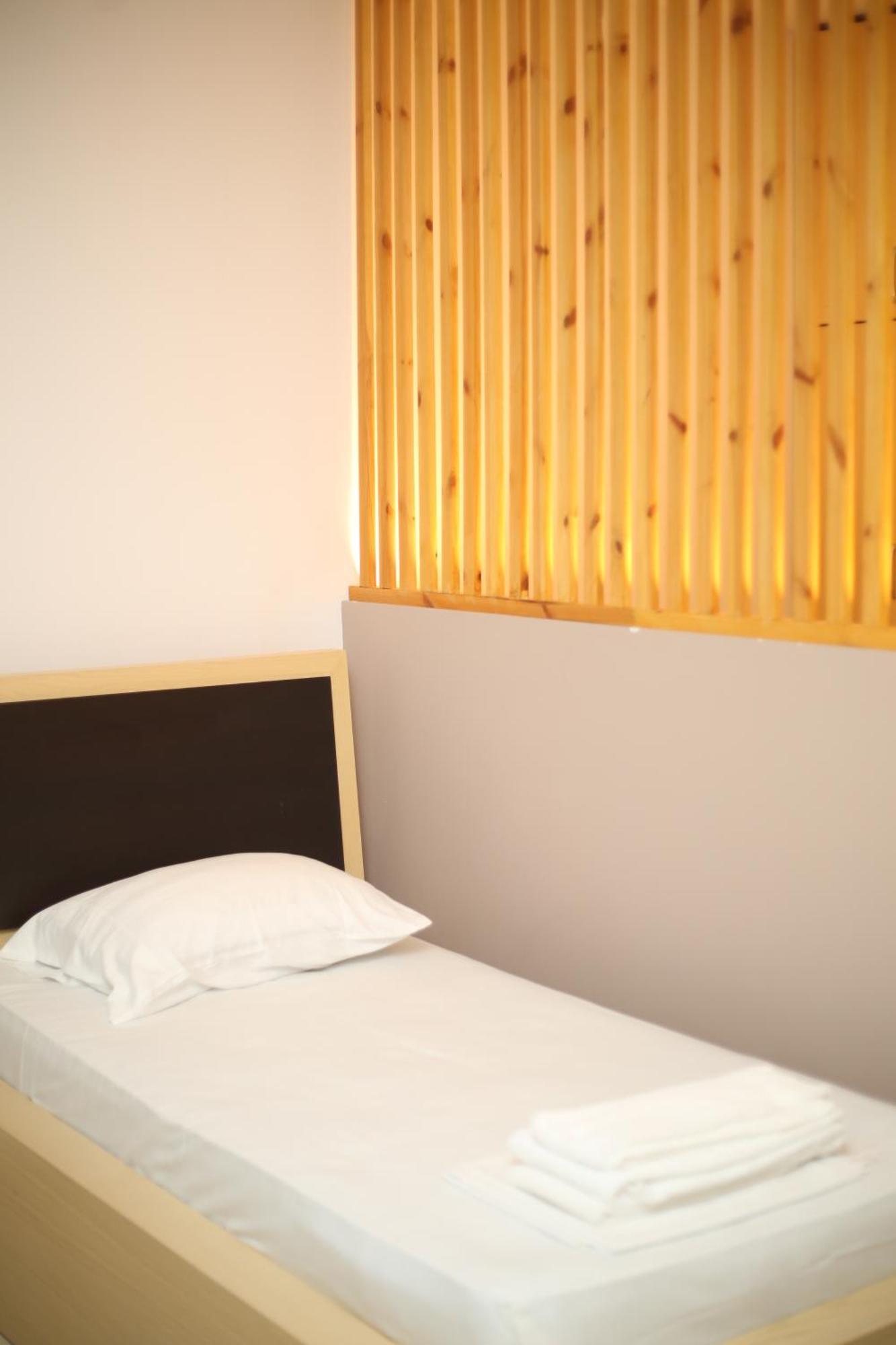 Tekb Rooms & Apartments فلورا المظهر الخارجي الصورة