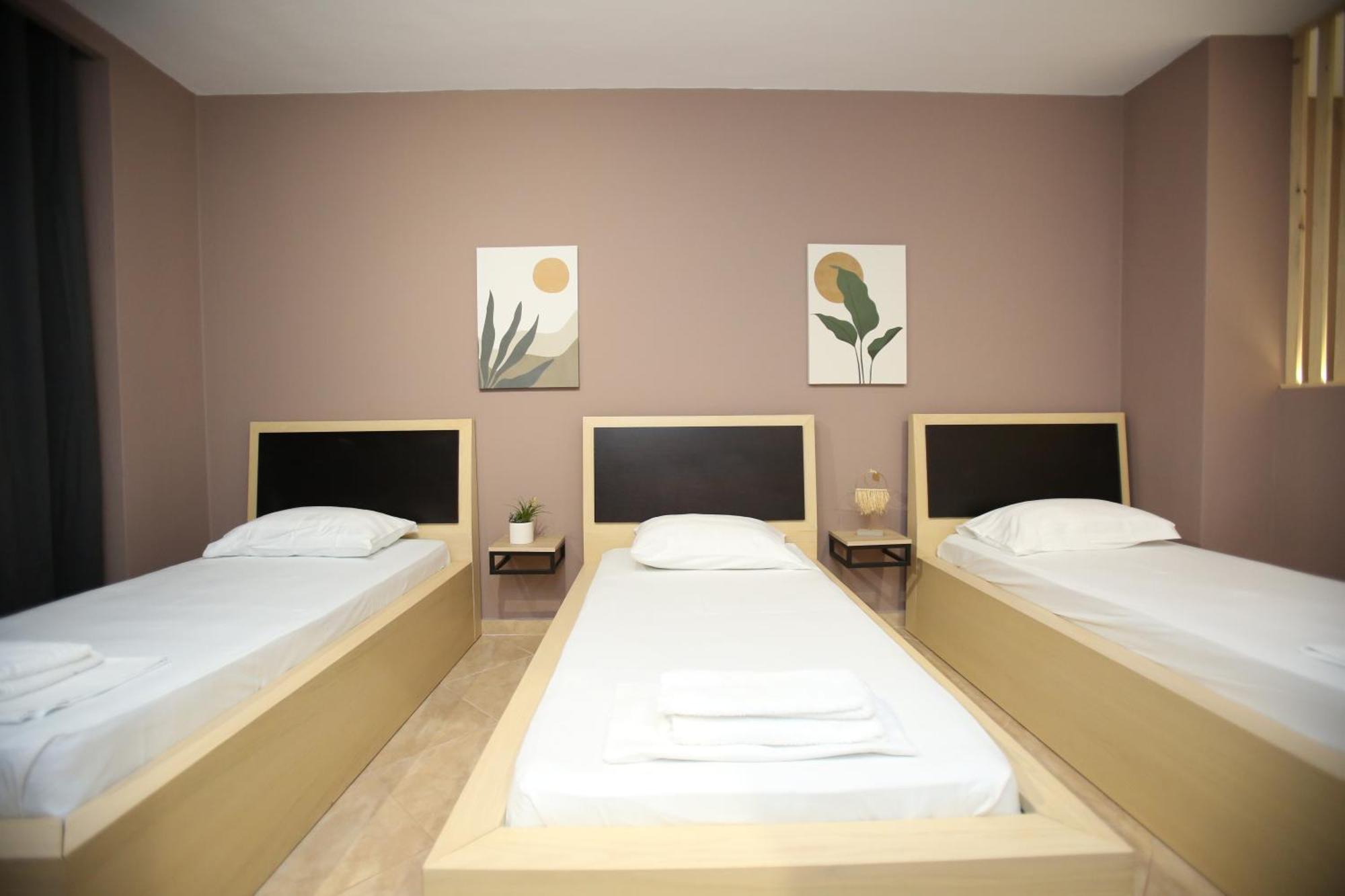 Tekb Rooms & Apartments فلورا المظهر الخارجي الصورة