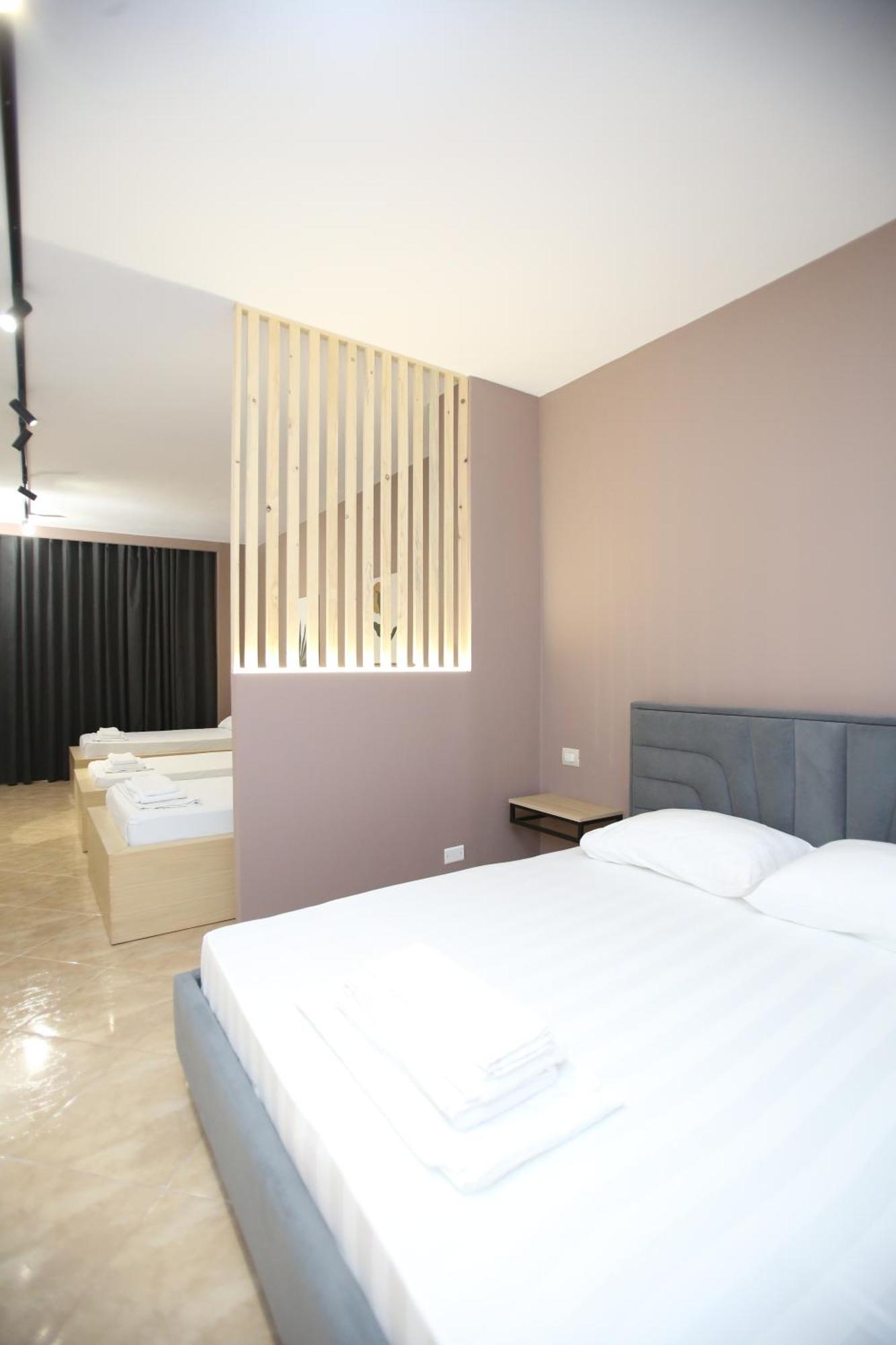 Tekb Rooms & Apartments فلورا المظهر الخارجي الصورة