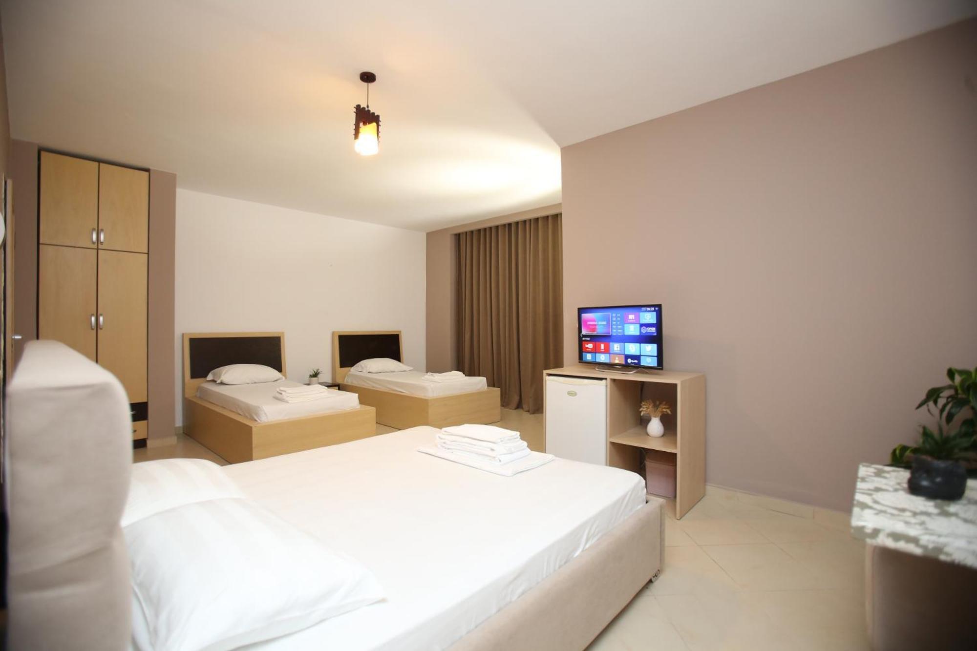 Tekb Rooms & Apartments فلورا المظهر الخارجي الصورة